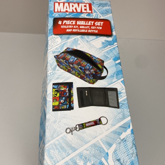 Marvel wallet, key fob, toiletry kit & travel bottle set NEW! 4 set - Picture 8 of 16